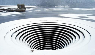 Illustration for article titled There's a Dam Hole in the World